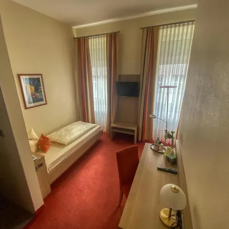 Partner Berliner Hof 3* קרלסרוהה