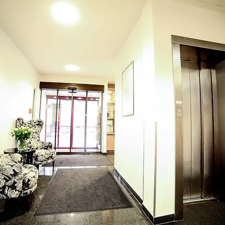 Partner Berliner Hof فندق 3*