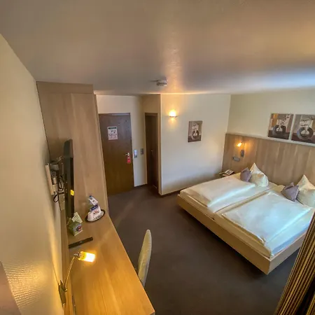 מלון Partner Berliner Hof 3*