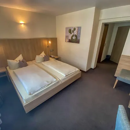 מלון Partner Berliner Hof 3*