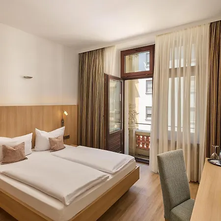 Partner Berliner Hof فندق 3*